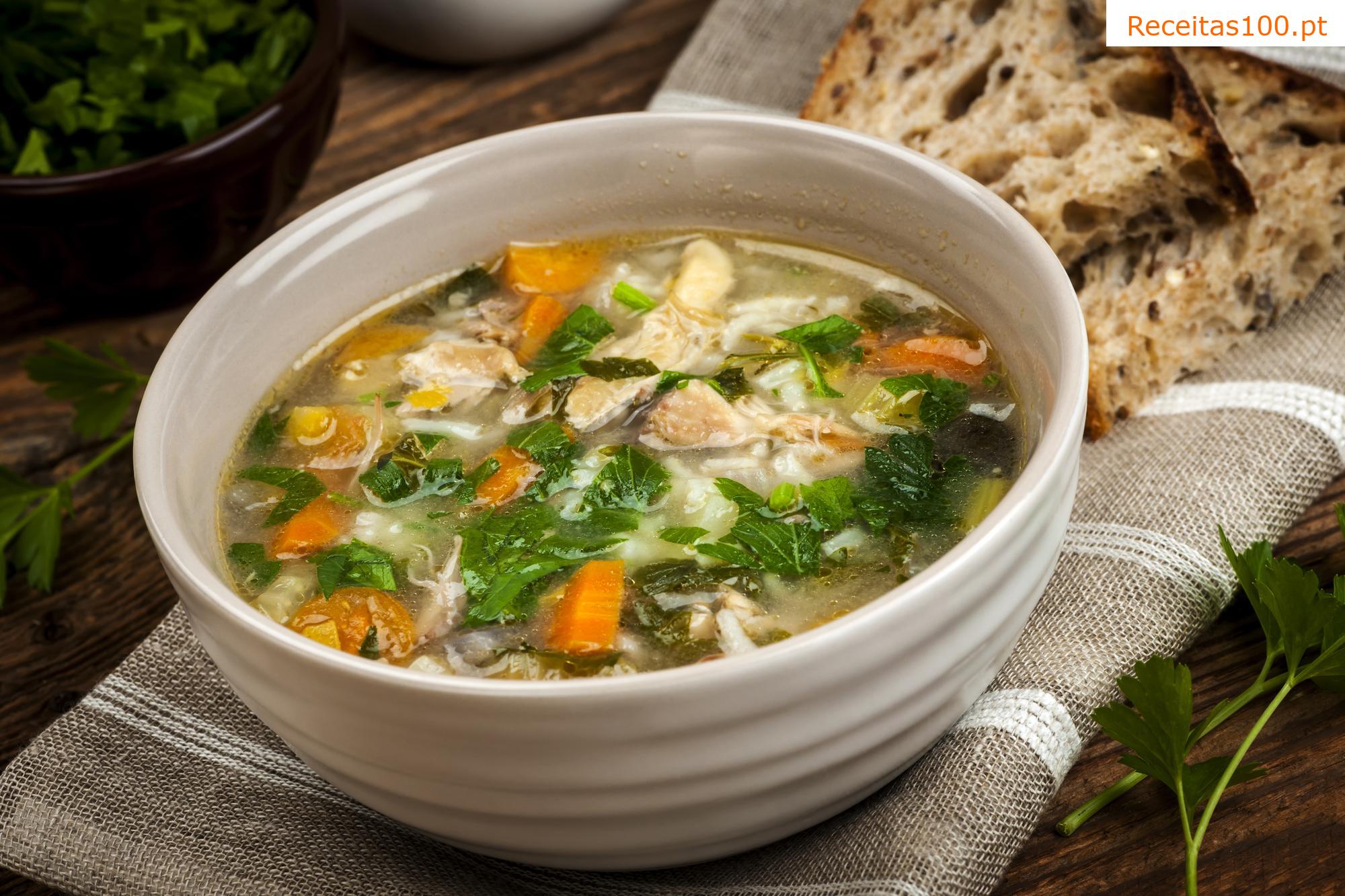 Sopa de galinha
