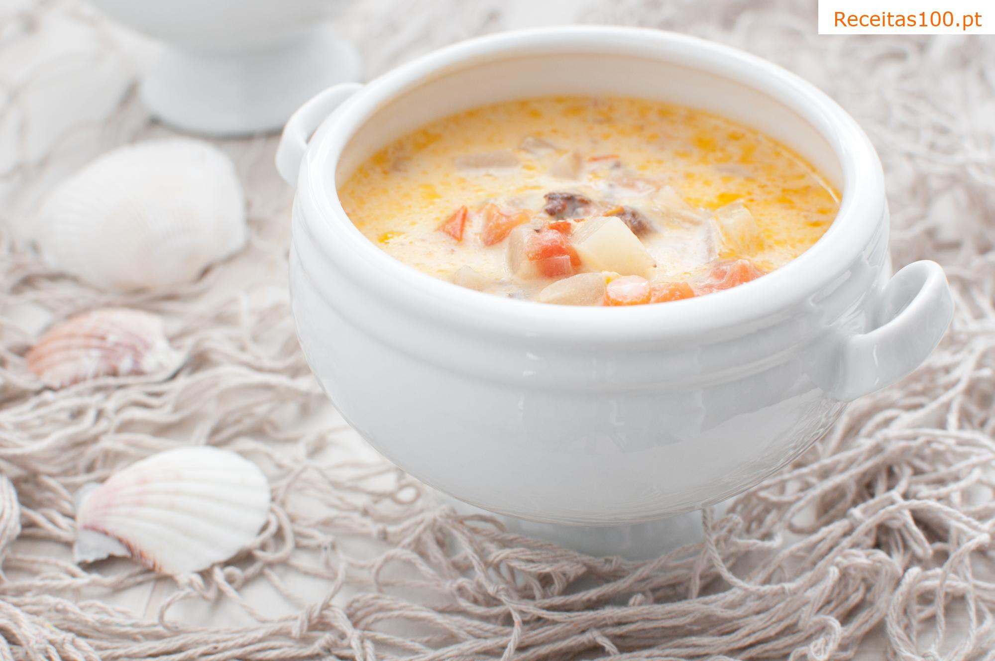 Sopa de peixe com natas